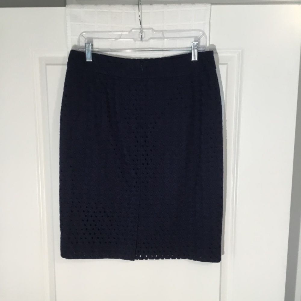 Talbots Ladies Eyelid Lined Skirt Navy Blue Size 8 - Picture 2 of 4